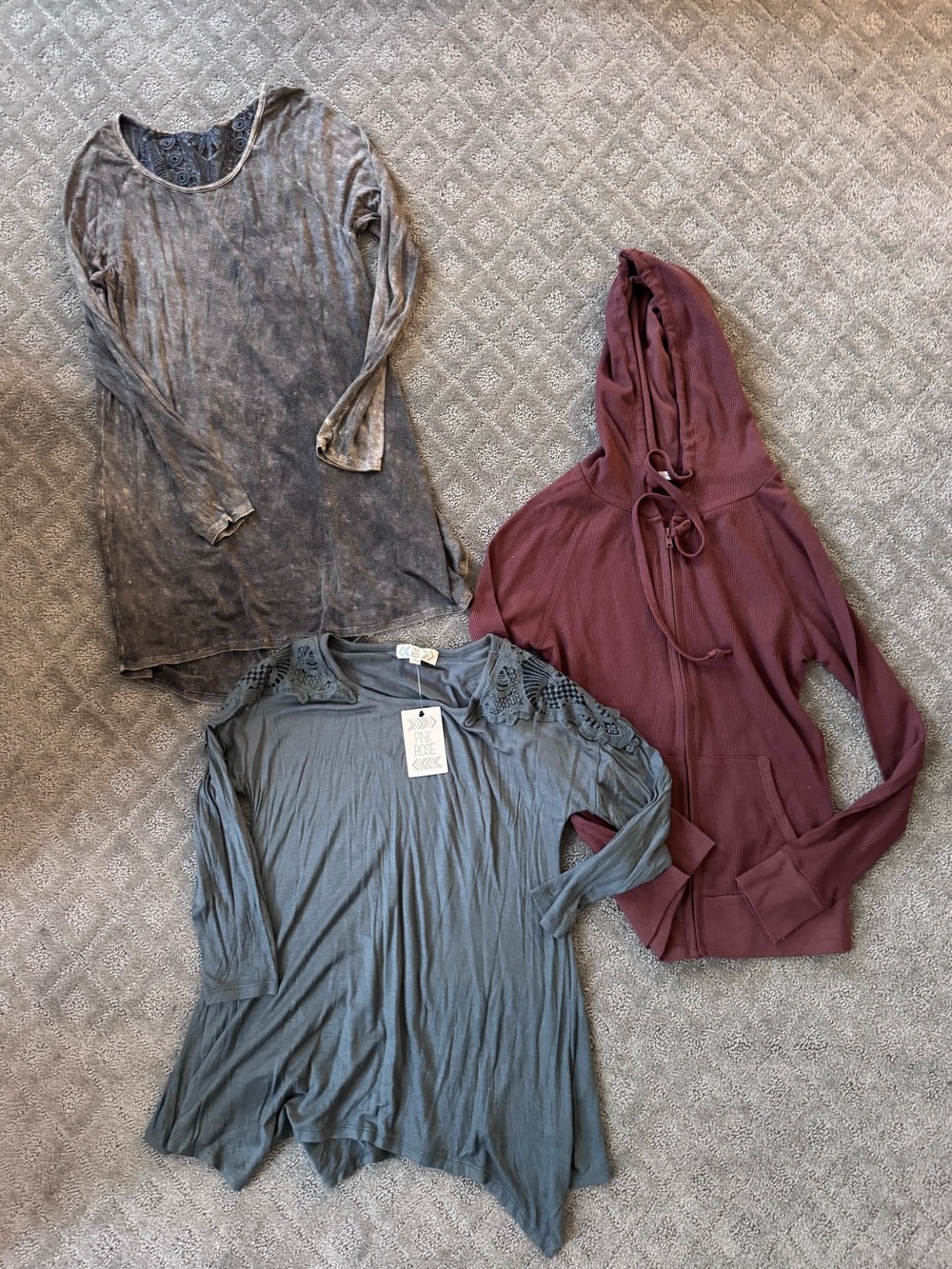 Stylish Women's Clothing Bundle NEW & Preowned waffle Zip up tunic tops